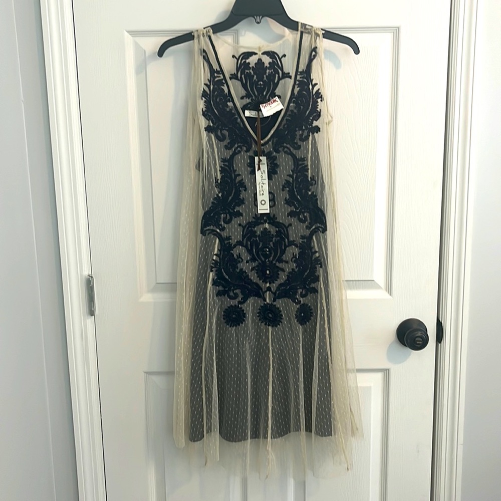 Women’s Solitaire Dress